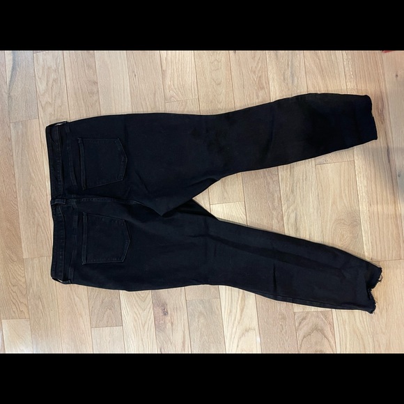 Universal Thread Black Distressed Skinny Jean 16 Short - Picture 3 of 3